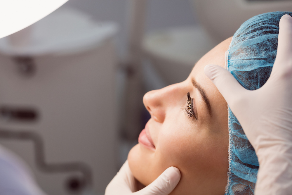 Rinoplastia com Otorrino: A segurança de unir beleza estética e respiração.